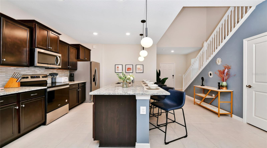 DAVENPORT, Florida 33897, 7 Bedrooms Bedrooms, ,5 BathroomsBathrooms,Residential,For Sale,LILAC,0,MFRO6294599