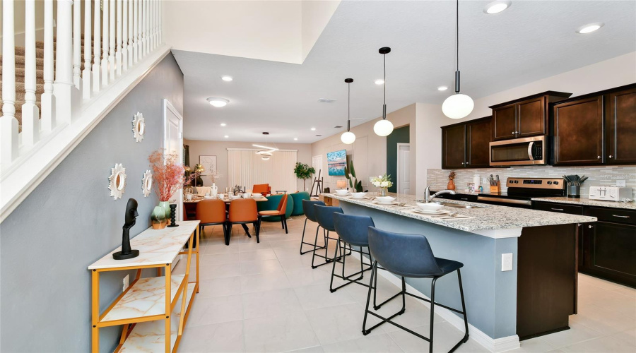 DAVENPORT, Florida 33897, 7 Bedrooms Bedrooms, ,5 BathroomsBathrooms,Residential,For Sale,LILAC,0,MFRO6294599
