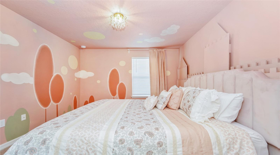 DAVENPORT, Florida 33897, 7 Bedrooms Bedrooms, ,5 BathroomsBathrooms,Residential,For Sale,LILAC,0,MFRO6294599