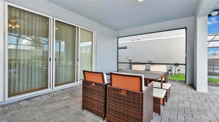 DAVENPORT, Florida 33897, 7 Bedrooms Bedrooms, ,5 BathroomsBathrooms,Residential,For Sale,LILAC,0,MFRO6294599