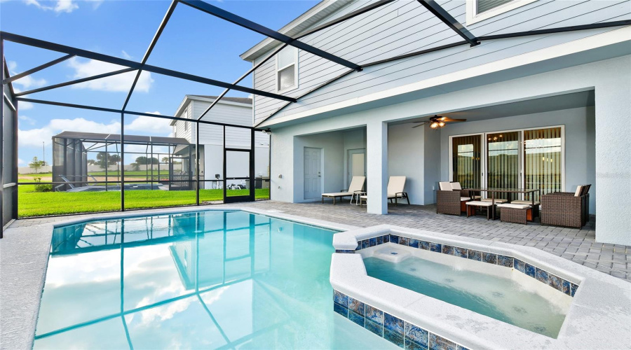 DAVENPORT, Florida 33897, 7 Bedrooms Bedrooms, ,5 BathroomsBathrooms,Residential,For Sale,LILAC,0,MFRO6294599