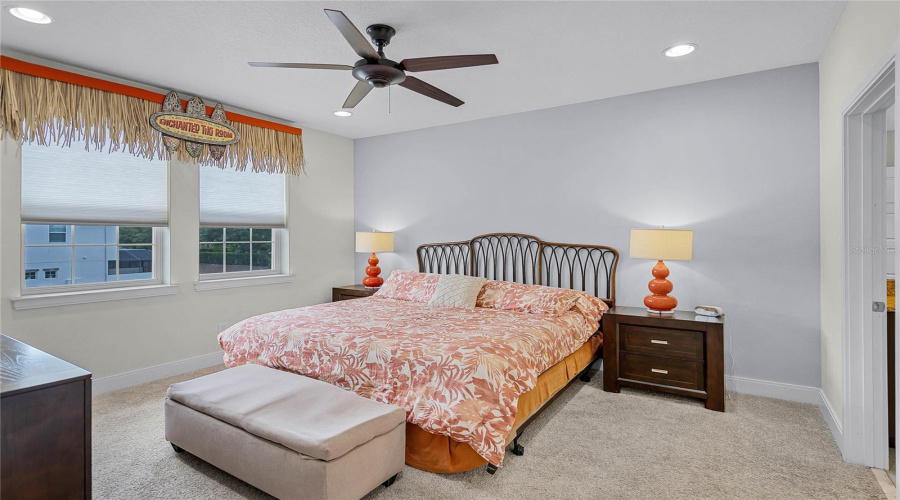 DAVENPORT, Florida 33896, 4 Bedrooms Bedrooms, ,4 BathroomsBathrooms,Residential,For Sale,CAPTIVA,0,MFRS5123537