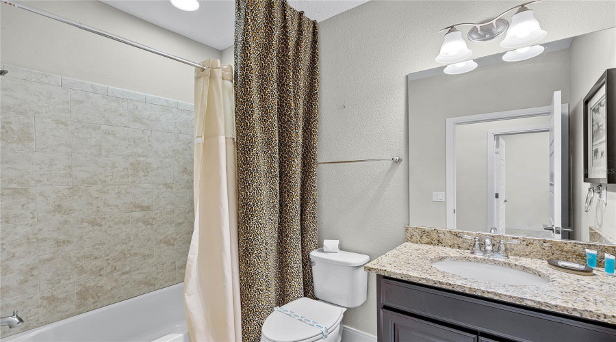 DAVENPORT, Florida 33896, 4 Bedrooms Bedrooms, ,4 BathroomsBathrooms,Residential,For Sale,CAPTIVA,0,MFRS5123537