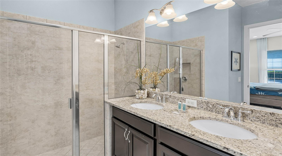 DAVENPORT, Florida 33896, 4 Bedrooms Bedrooms, ,4 BathroomsBathrooms,Residential,For Sale,CAPTIVA,0,MFRS5123537