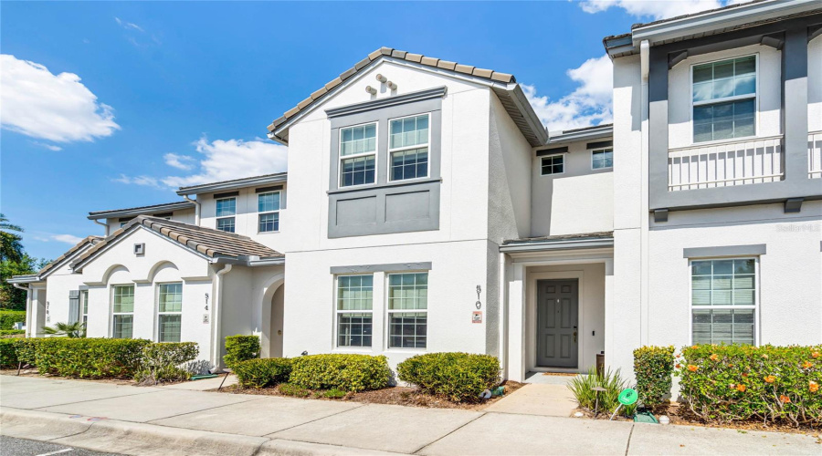 DAVENPORT, Florida 33896, 4 Bedrooms Bedrooms, ,4 BathroomsBathrooms,Residential,For Sale,CAPTIVA,0,MFRS5123537