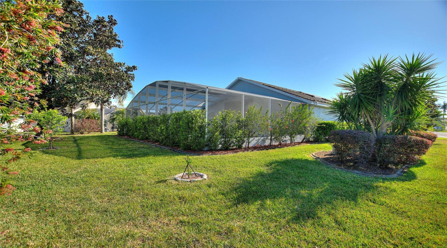 DAVENPORT, Florida 33837, 3 Bedrooms Bedrooms, ,2 BathroomsBathrooms,Residential,For Sale,MOSSY OAK DR,0,MFRS5123627