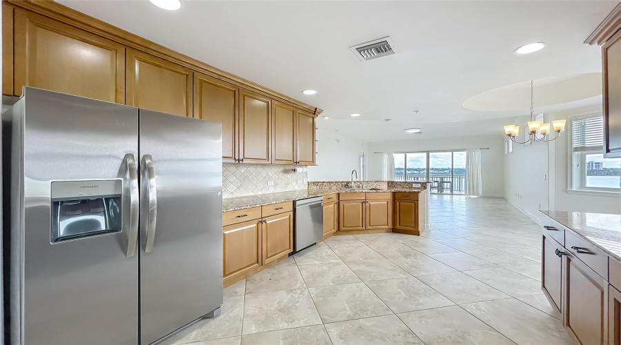 ORLANDO, Florida 32836, 3 Bedrooms Bedrooms, ,2 BathroomsBathrooms,Residential,For Sale,THE ESPLANADE,0,MFRO6294223