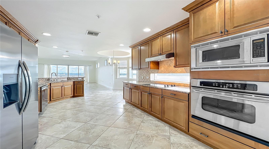 ORLANDO, Florida 32836, 3 Bedrooms Bedrooms, ,2 BathroomsBathrooms,Residential,For Sale,THE ESPLANADE,0,MFRO6294223