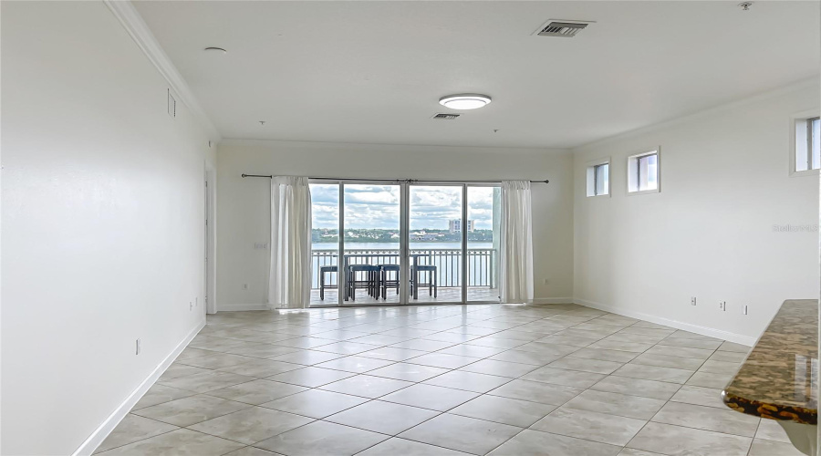 ORLANDO, Florida 32836, 3 Bedrooms Bedrooms, ,2 BathroomsBathrooms,Residential,For Sale,THE ESPLANADE,0,MFRO6294223