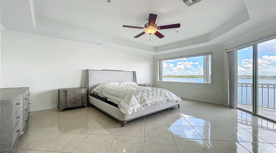 ORLANDO, Florida 32836, 3 Bedrooms Bedrooms, ,2 BathroomsBathrooms,Residential,For Sale,THE ESPLANADE,0,MFRO6294223
