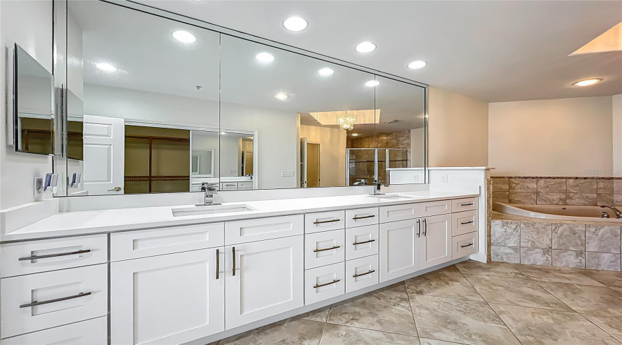 ORLANDO, Florida 32836, 3 Bedrooms Bedrooms, ,2 BathroomsBathrooms,Residential,For Sale,THE ESPLANADE,0,MFRO6294223