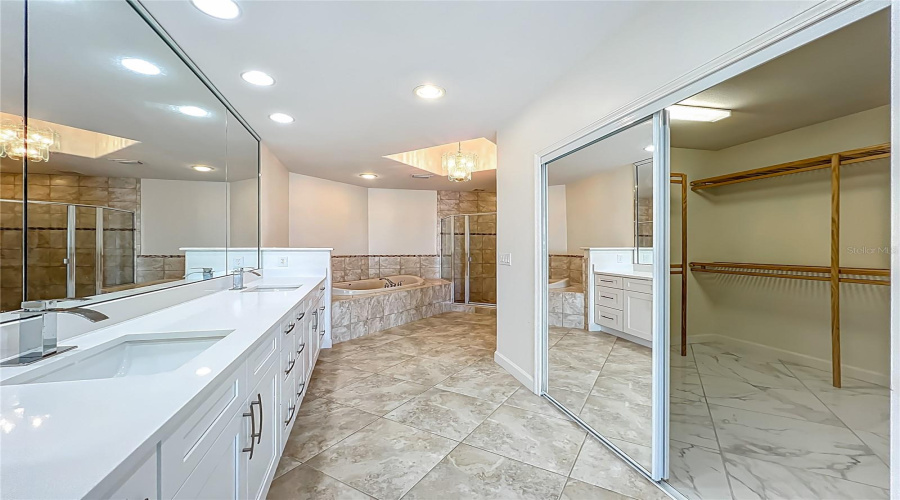 ORLANDO, Florida 32836, 3 Bedrooms Bedrooms, ,2 BathroomsBathrooms,Residential,For Sale,THE ESPLANADE,0,MFRO6294223
