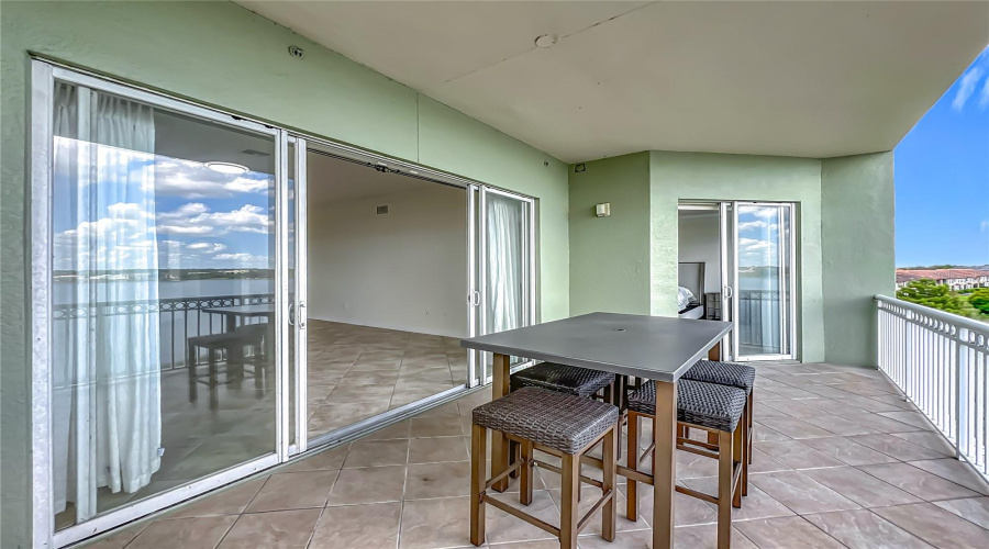 ORLANDO, Florida 32836, 3 Bedrooms Bedrooms, ,2 BathroomsBathrooms,Residential,For Sale,THE ESPLANADE,0,MFRO6294223