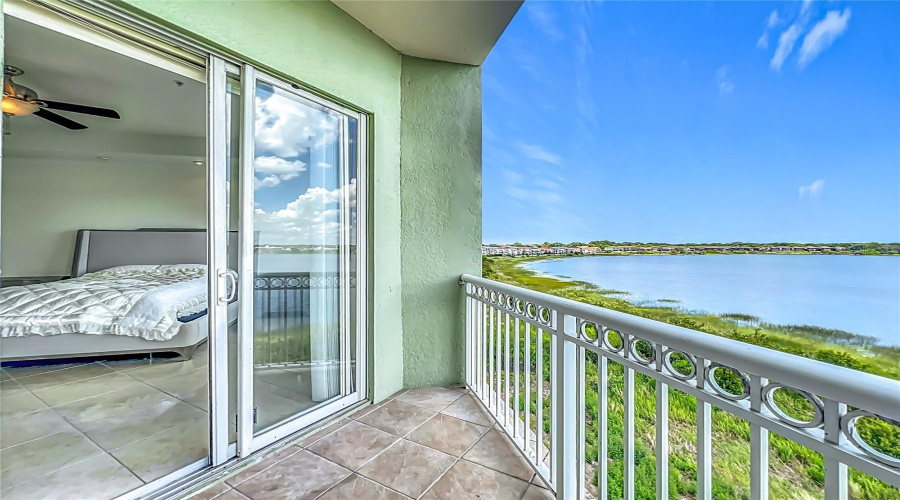 ORLANDO, Florida 32836, 3 Bedrooms Bedrooms, ,2 BathroomsBathrooms,Residential,For Sale,THE ESPLANADE,0,MFRO6294223