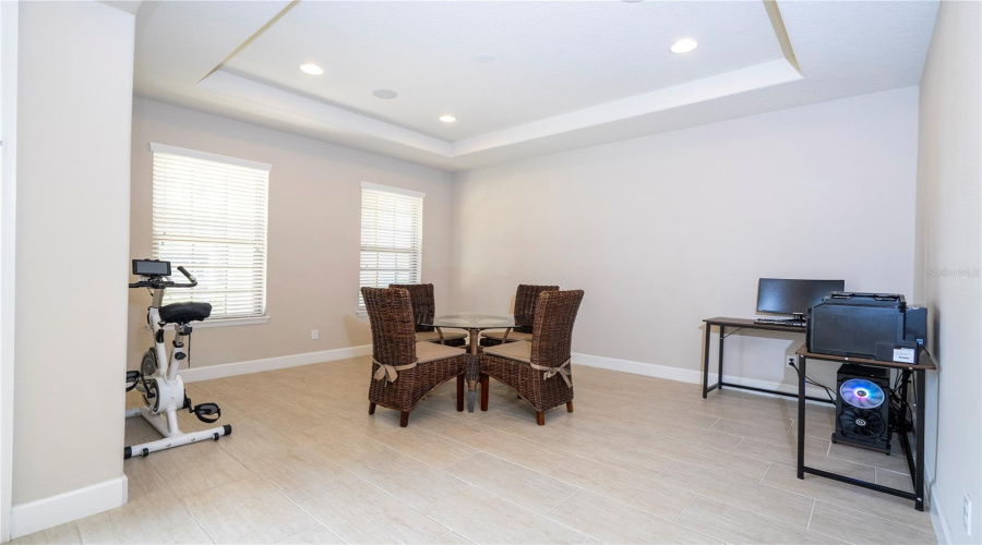 ORLANDO, Florida 32836, 4 Bedrooms Bedrooms, ,4 BathroomsBathrooms,Residential,For Sale,ROYAL ESTATES,0,MFRO6295131