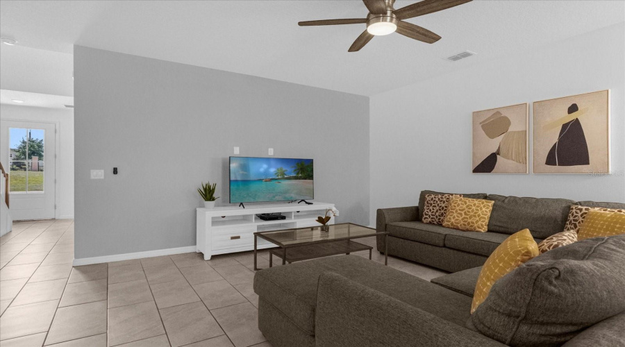 KISSIMMEE, Florida 34747, 4 Bedrooms Bedrooms, ,4 BathroomsBathrooms,Residential,For Sale,TROPICAL PALMS,0,MFRO6295235