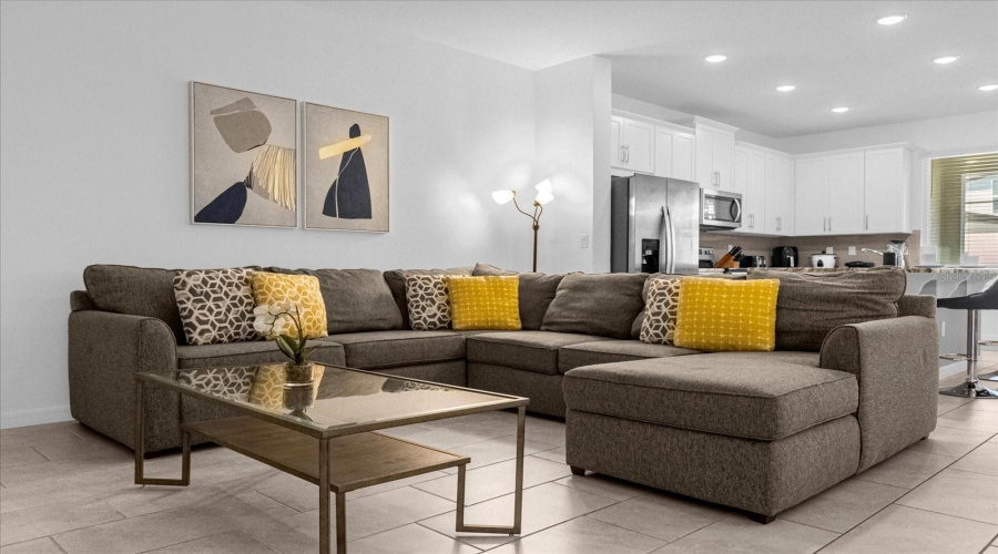 KISSIMMEE, Florida 34747, 4 Bedrooms Bedrooms, ,4 BathroomsBathrooms,Residential,For Sale,TROPICAL PALMS,0,MFRO6295235