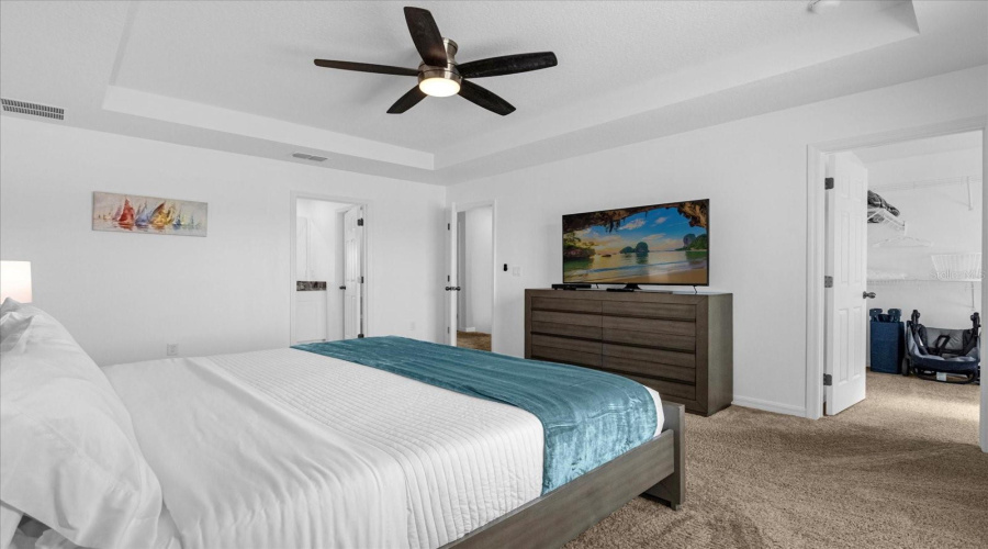 KISSIMMEE, Florida 34747, 4 Bedrooms Bedrooms, ,4 BathroomsBathrooms,Residential,For Sale,TROPICAL PALMS,0,MFRO6295235