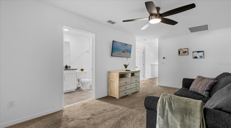 KISSIMMEE, Florida 34747, 4 Bedrooms Bedrooms, ,4 BathroomsBathrooms,Residential,For Sale,TROPICAL PALMS,0,MFRO6295235