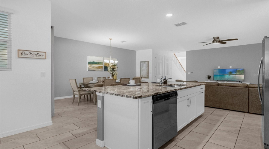 KISSIMMEE, Florida 34747, 4 Bedrooms Bedrooms, ,4 BathroomsBathrooms,Residential,For Sale,TROPICAL PALMS,0,MFRO6295235