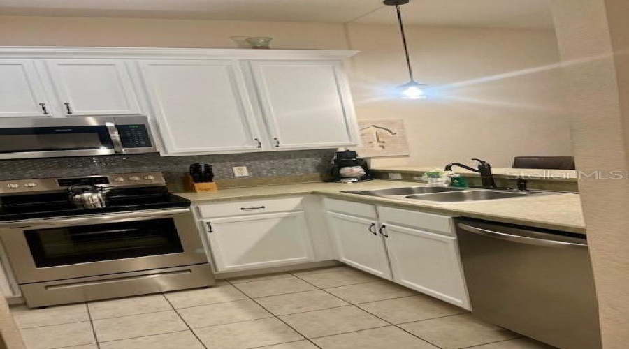 DAVENPORT, Florida 33837, 3 Bedrooms Bedrooms, ,2 BathroomsBathrooms,Residential,For Sale,RUM,MFRO6264793