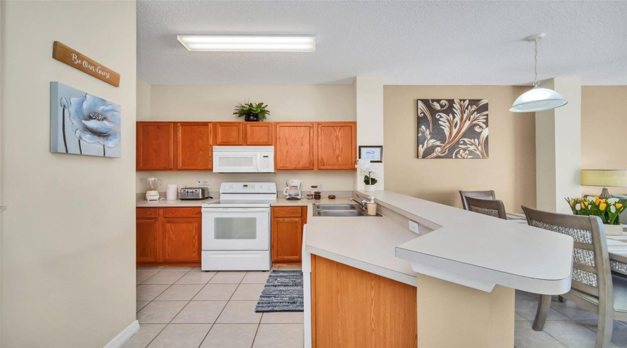 Kissimmee, Florida 34746, 3 Bedrooms Bedrooms, ,2 Bathroomsbathrooms,Residential,For Sale,Ormond Beach,Mfrs5122559