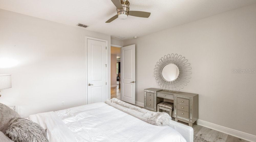 Orlando, Florida 32836, 4 Bedrooms Bedrooms, ,3 Bathroomsbathrooms,Residential,For Sale,Brixford,Mfro6287089
