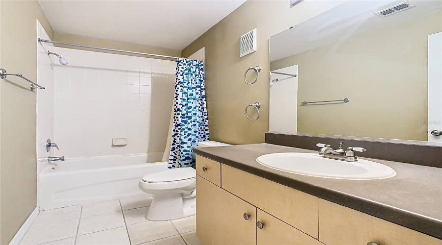 Celebration, Florida 34747, 2 Bedrooms Bedrooms, ,2 Bathroomsbathrooms,Residential,For Sale,Centervale,Mfrs5123714
