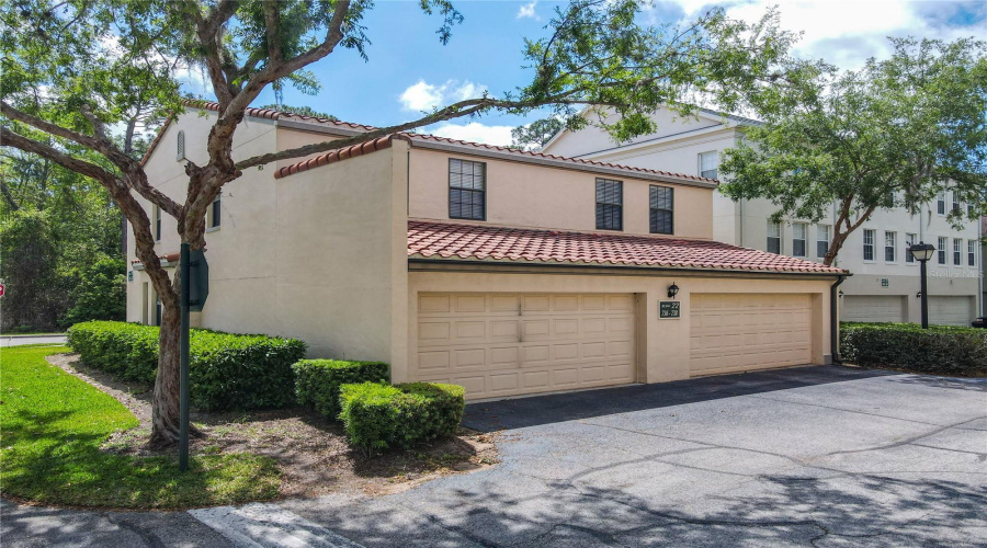 Celebration, Florida 34747, 2 Bedrooms Bedrooms, ,2 Bathroomsbathrooms,Residential,For Sale,Centervale,Mfrs5123714