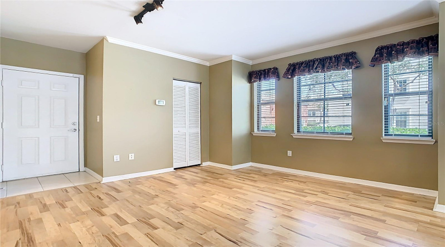 Celebration, Florida 34747, 2 Bedrooms Bedrooms, ,2 Bathroomsbathrooms,Residential,For Sale,Centervale,Mfrs5123714
