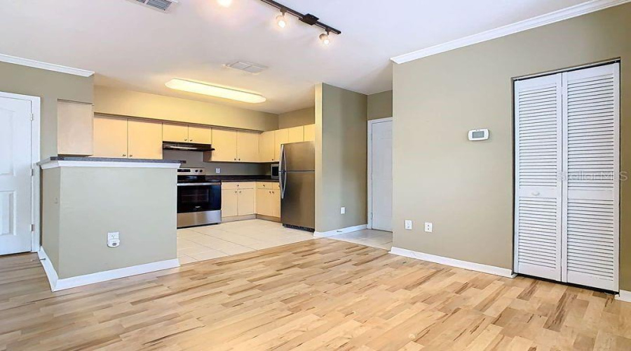 Celebration, Florida 34747, 2 Bedrooms Bedrooms, ,2 Bathroomsbathrooms,Residential,For Sale,Centervale,Mfrs5123714