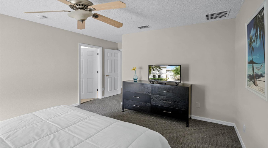 Davenport, Florida 33897, 7 Bedrooms Bedrooms, ,5 Bathroomsbathrooms,Residential,For Sale,Mcfee,Mfrs5123764
