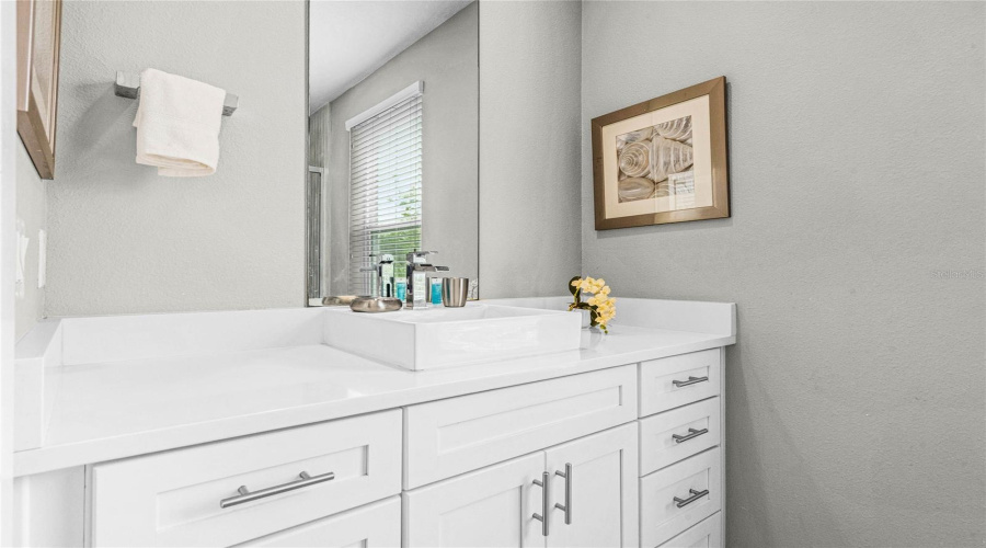 KISSIMMEE, Florida 34747, 4 Bedrooms Bedrooms, ,5 BathroomsBathrooms,Residential,For Sale,SUNRISE SHORES,0,MFRS5123862