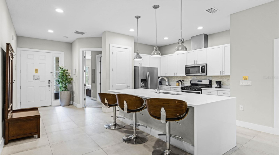 KISSIMMEE, Florida 34747, 4 Bedrooms Bedrooms, ,5 BathroomsBathrooms,Residential,For Sale,SUNRISE SHORES,0,MFRS5123862