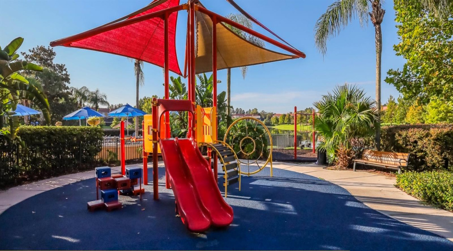 Kissimmee, Florida 34747, 2 Bedrooms Bedrooms, ,2 Bathroomsbathrooms,Residential,For Sale,Secret Lake,Mfro6282654