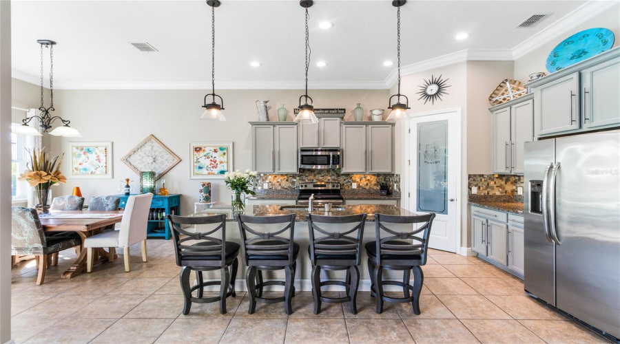 KISSIMMEE, Florida 34746, 3 Bedrooms Bedrooms, ,2 BathroomsBathrooms,Residential,For Sale,PARADISO,0,MFRO6295394