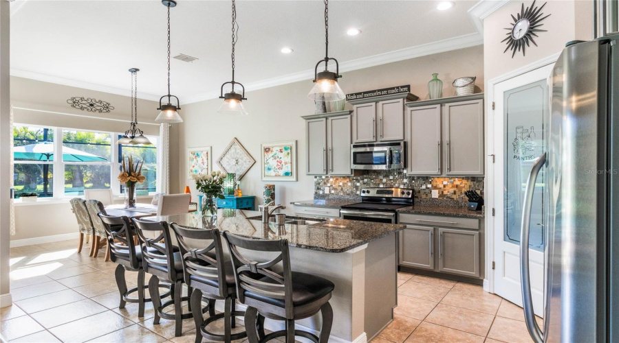 KISSIMMEE, Florida 34746, 3 Bedrooms Bedrooms, ,2 BathroomsBathrooms,Residential,For Sale,PARADISO,0,MFRO6295394