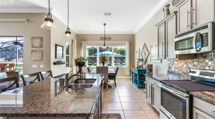 KISSIMMEE, Florida 34746, 3 Bedrooms Bedrooms, ,2 BathroomsBathrooms,Residential,For Sale,PARADISO,0,MFRO6295394