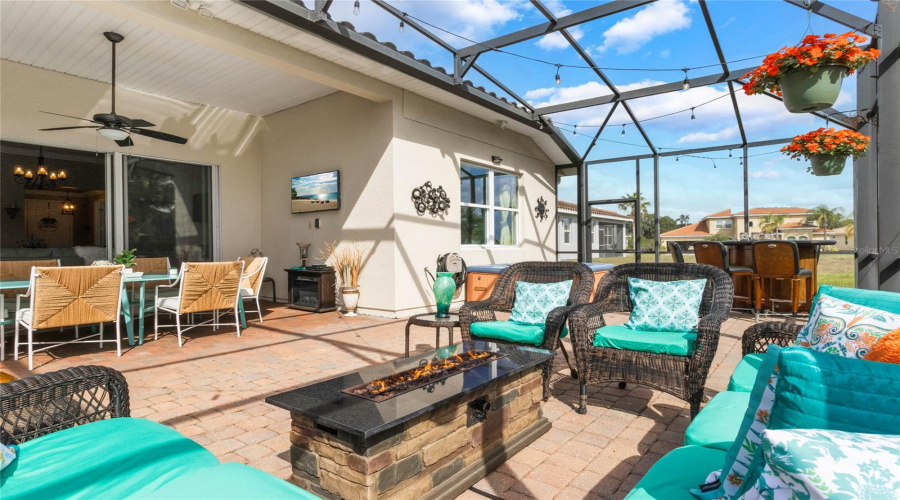 KISSIMMEE, Florida 34746, 3 Bedrooms Bedrooms, ,2 BathroomsBathrooms,Residential,For Sale,PARADISO,0,MFRO6295394