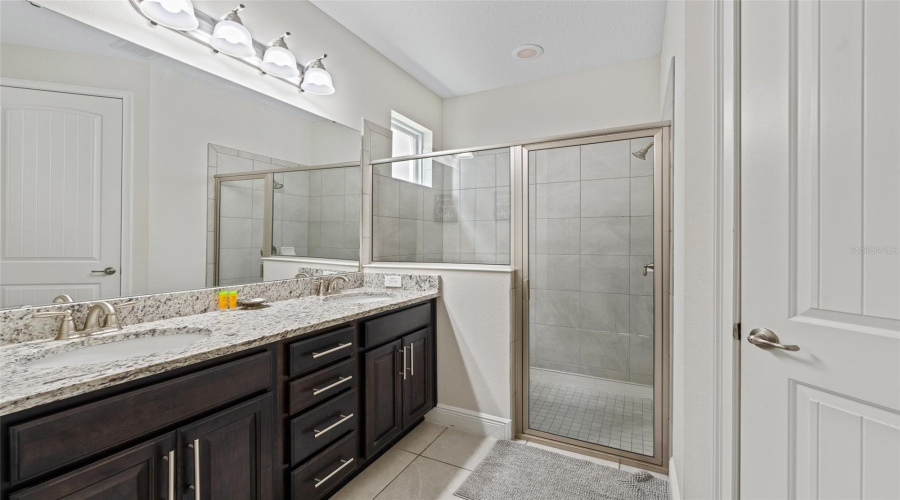 KISSIMMEE, Florida 34747, 6 Bedrooms Bedrooms, ,6 BathroomsBathrooms,Residential,For Sale,MARKER,0,MFRO6294390