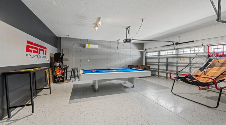 KISSIMMEE, Florida 34747, 6 Bedrooms Bedrooms, ,6 BathroomsBathrooms,Residential,For Sale,MARKER,0,MFRO6294390