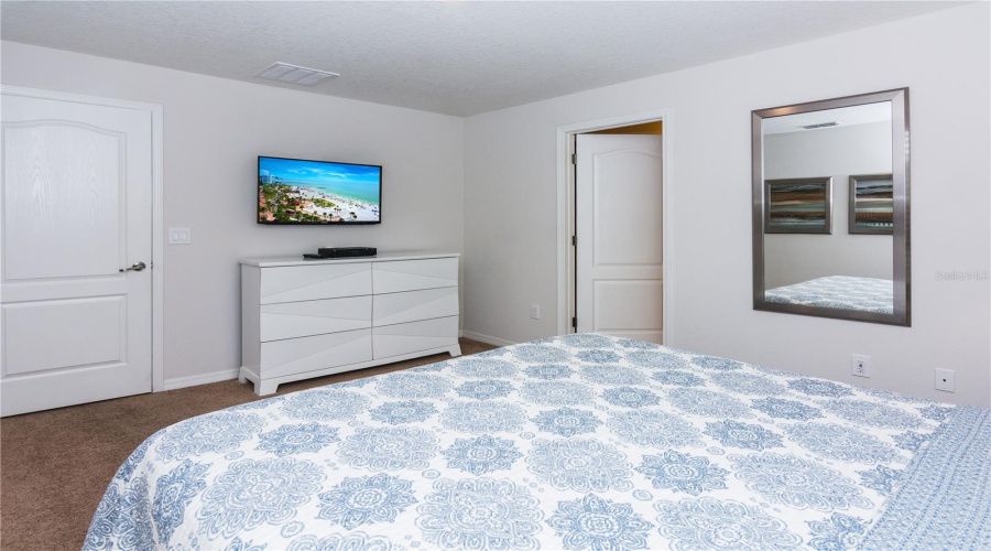 Kissimmee, Florida 34747, 5 Bedrooms Bedrooms, ,4 Bathroomsbathrooms,Residential,For Sale,Banana Palm,Mfro6295825
