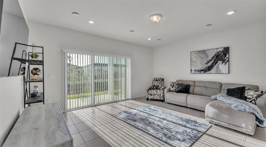 Davenport, Florida 33896, 3 Bedrooms Bedrooms, ,2 Bathroomsbathrooms,Residential,For Sale,Delightful,Mfrl4951889