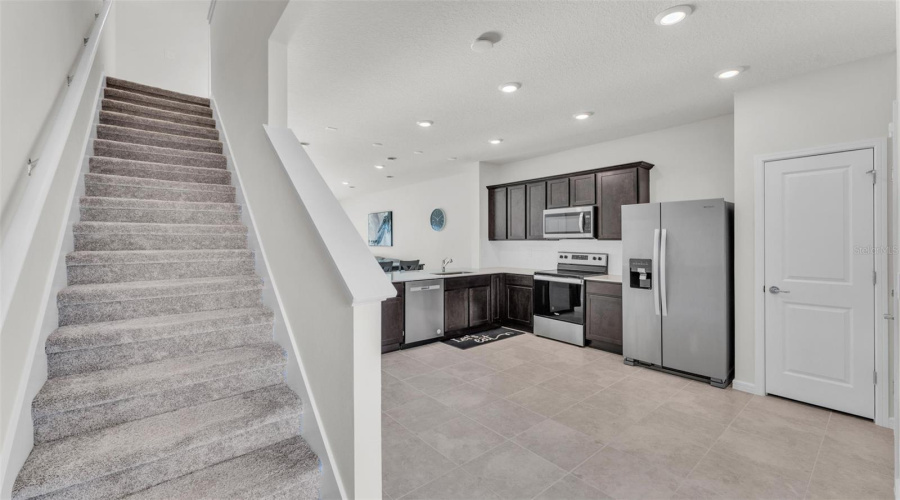 Davenport, Florida 33896, 3 Bedrooms Bedrooms, ,2 Bathroomsbathrooms,Residential,For Sale,Delightful,Mfrl4951889