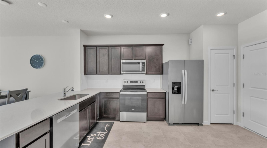 Davenport, Florida 33896, 3 Bedrooms Bedrooms, ,2 Bathroomsbathrooms,Residential,For Sale,Delightful,Mfrl4951889