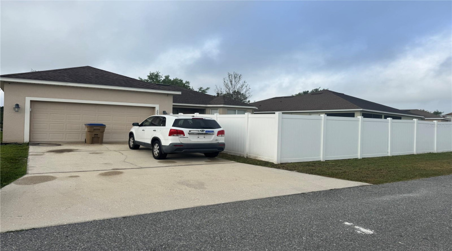 KISSIMMEE, Florida 34746, 4 Bedrooms Bedrooms, ,2 BathroomsBathrooms,Residential,For Sale,SAINT CLAIR,0,MFRS5123920