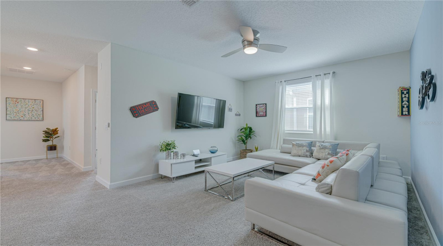 KISSIMMEE, Florida 34746, 6 Bedrooms Bedrooms, ,5 BathroomsBathrooms,Residential,For Sale,BOOKMARK,0,MFRO6295865