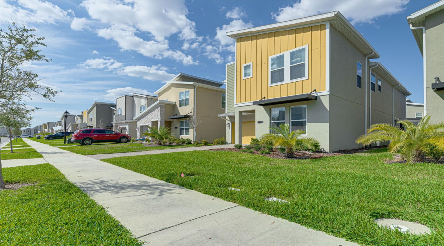 KISSIMMEE, Florida 34746, 6 Bedrooms Bedrooms, ,5 BathroomsBathrooms,Residential,For Sale,BOOKMARK,0,MFRO6295865