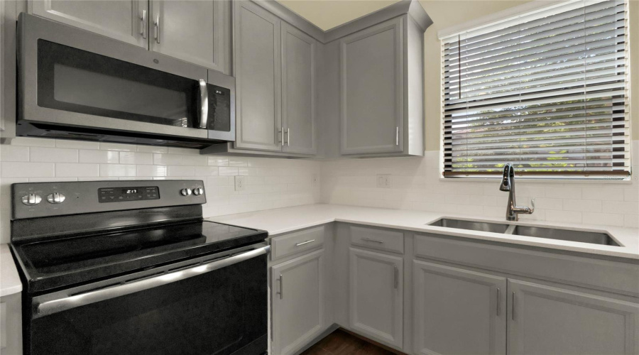 Davenport, Florida 33896, 3 Bedrooms Bedrooms, ,2 Bathroomsbathrooms,Residential,For Sale,Payne Stewart,Mfro6295165