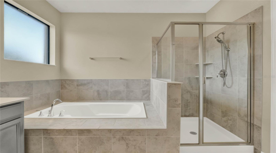 Davenport, Florida 33896, 3 Bedrooms Bedrooms, ,2 Bathroomsbathrooms,Residential,For Sale,Payne Stewart,Mfro6295165